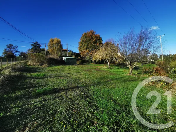 Terrain 963 m²