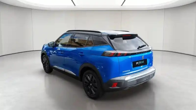 Peugeot 2008 moteur électrique 136 ch — photo 3