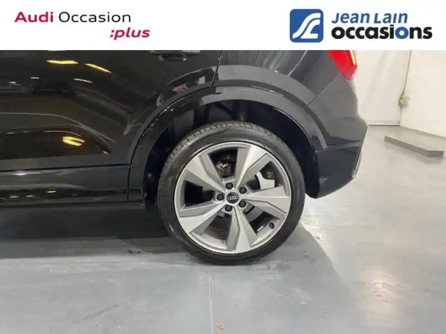 Audi Q2 35 tdi 150 s tronic 7 — photo 9