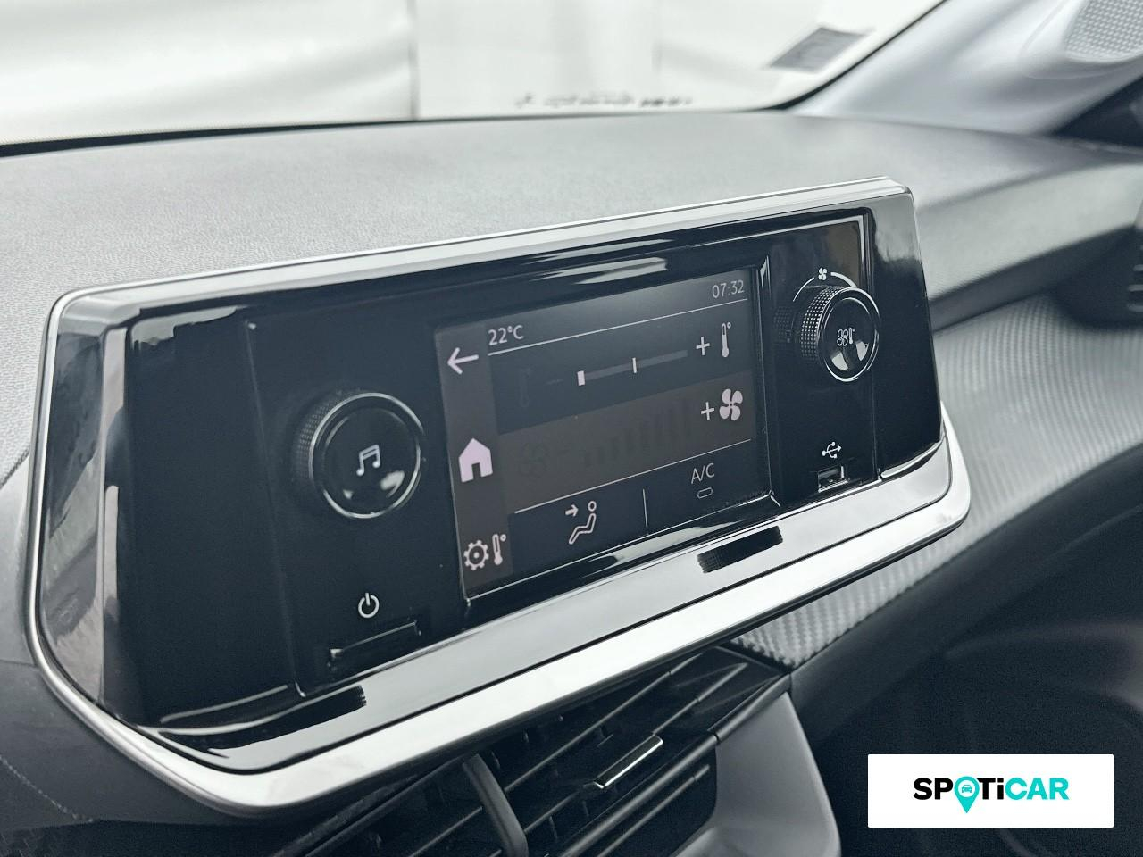 Peugeot 208 1.2 puretech 75ch s&s like 2022 — photo 13