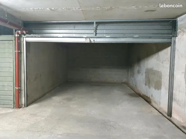 Garage à louer à Martigues