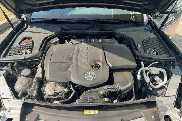 Mercedes Classe E 220 d 9g-tronic — photo 16