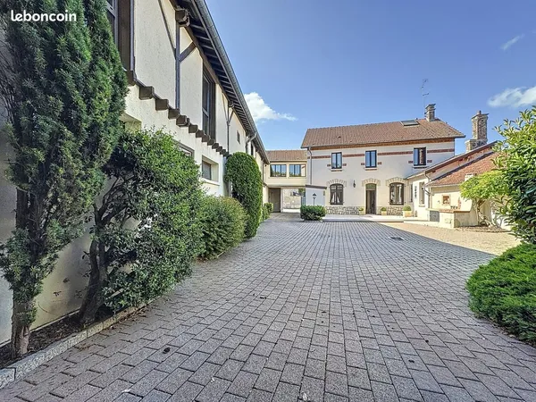 Ferme 14 pièces 488 m²
