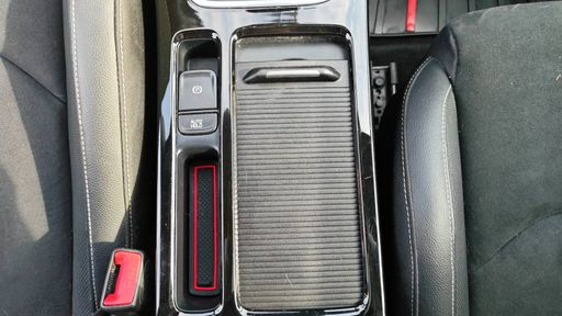 Kia ProCeed 1.4 T-GDi 140 DCT7 - GT Line Premium – 2019 – 112000 km – Essence – Boîte Automatique — photo 37
