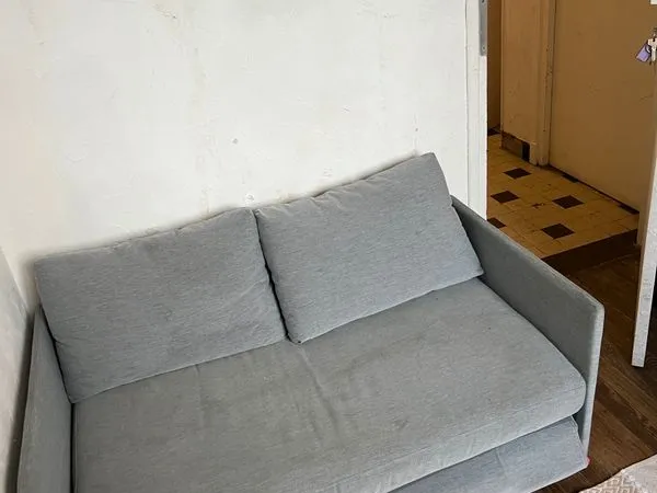 Studette meublée - hypercentre - située au 86 rue Saint Jean à Caen (éligible APL)