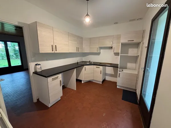A LOUER Maison T4 ASQUES 33240