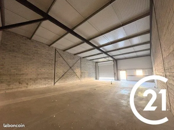 Local 210 m² Romans-sur-Isère