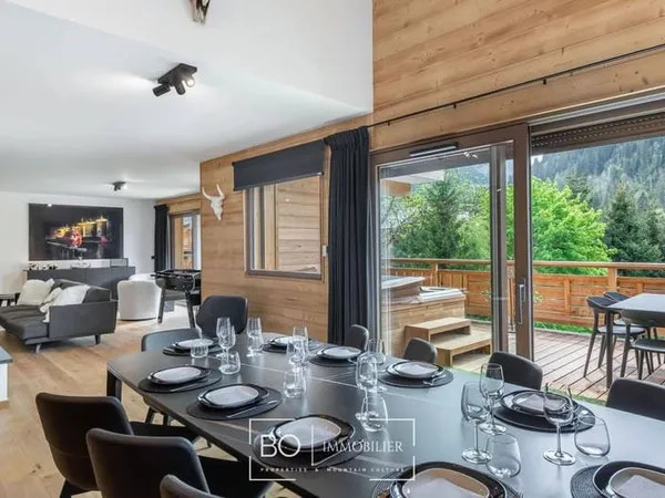 Appartement 5 pièces 140 m²
