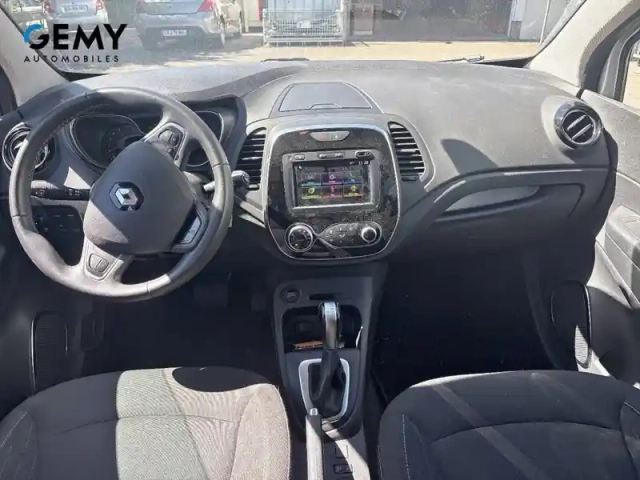 Renault Captur tce 150 fap edc — photo 8