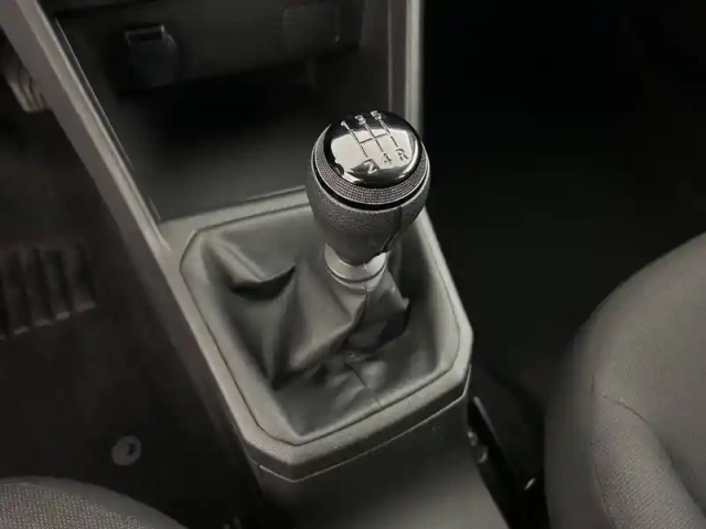 Dacia Sandero eco-g 100 — photo 13