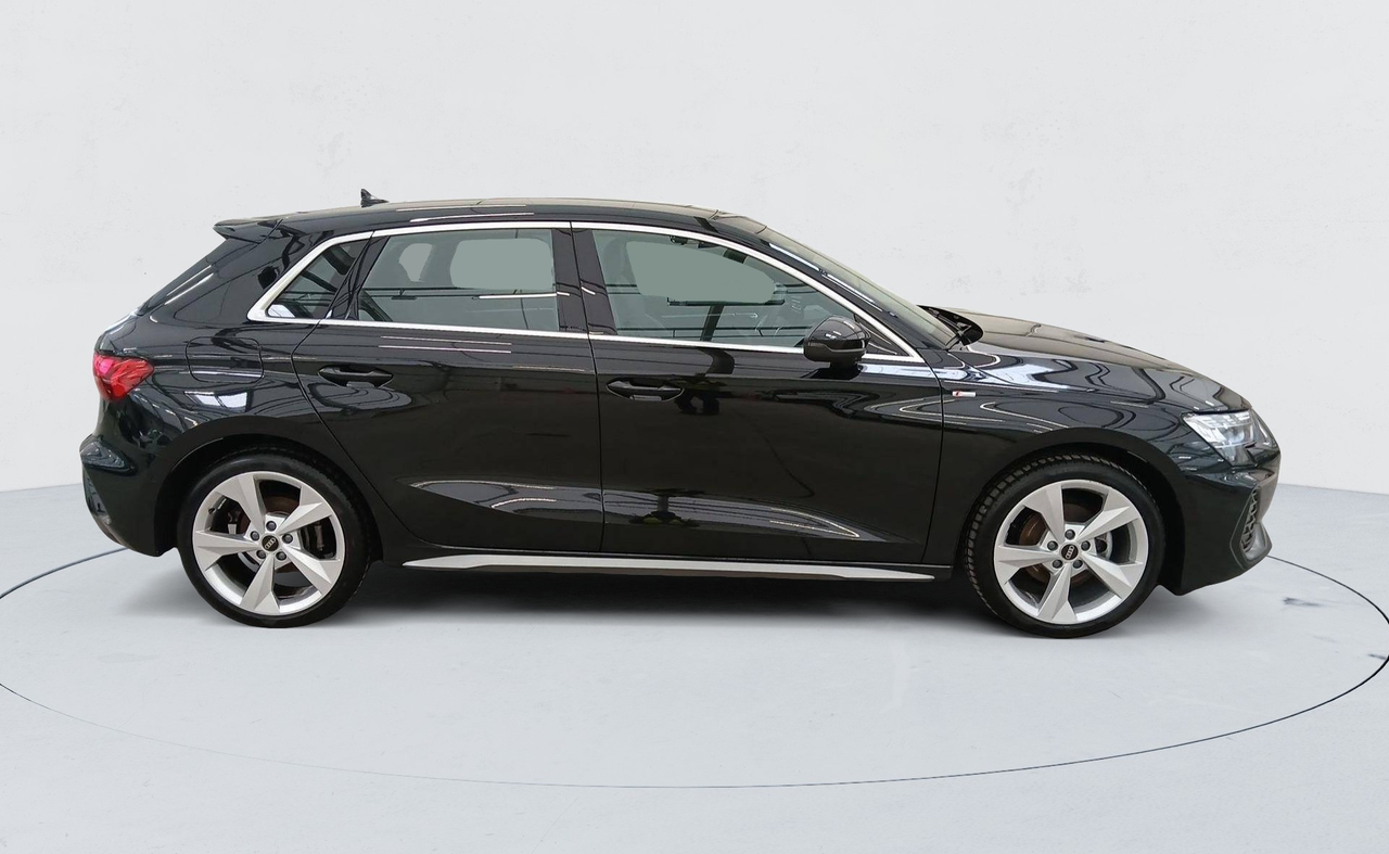 Audi A3 Sportback — photo 6