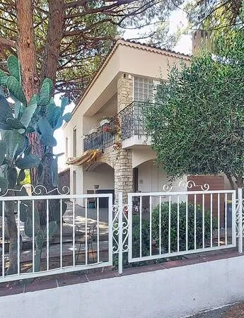 Maison 9 pièces 165 m²