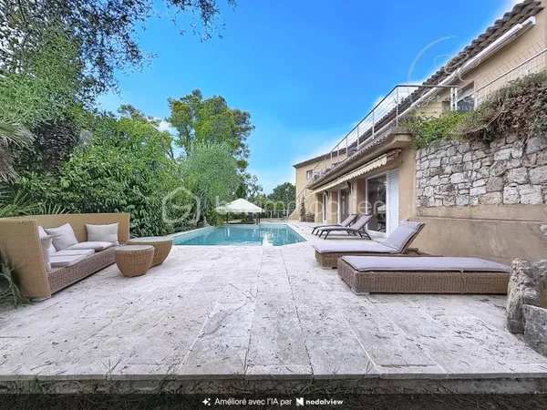 Maison 7 pièces 431 m²