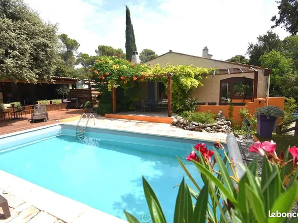 Maison 8 pièces 145 m²