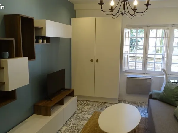 Location studio meublé