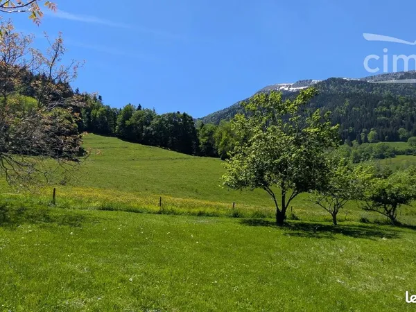 Terrain 1310 m² Saint-Pierre-d'Entremont