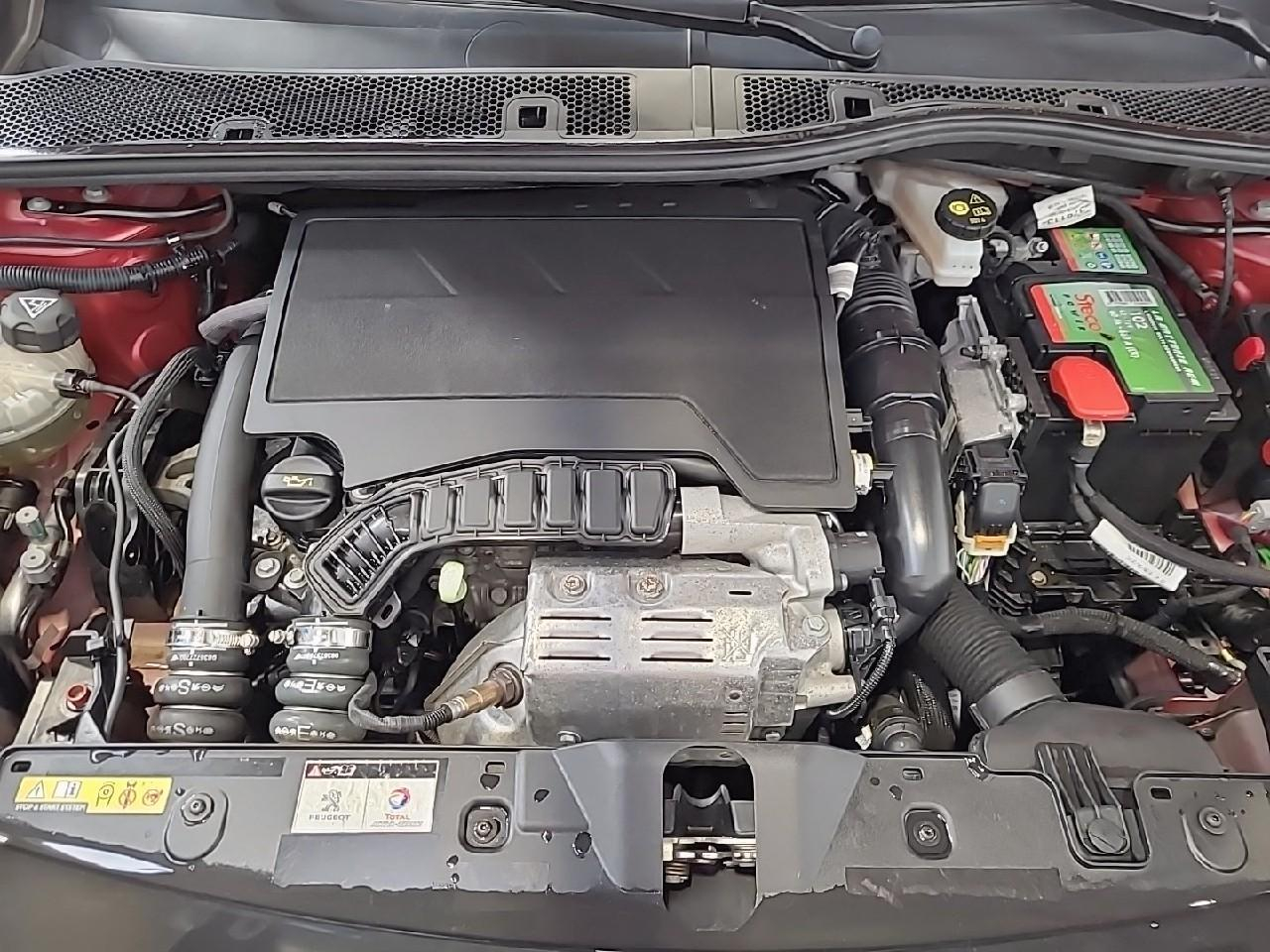 Peugeot 2008 puretech 130 s&s bvm6 allure — photo 15