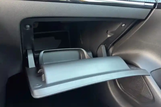 Peugeot 208 bluehdi 100 s&amp;s bvm6 — photo 29