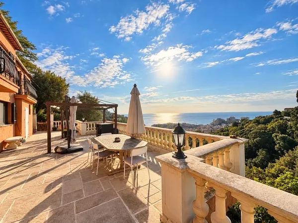 À VENDRE - MAISON AUX PORTES DE MONACO