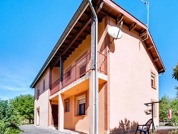 Maison 10 pièces 200 m²