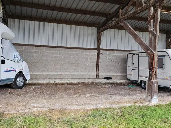 Emplacement camping car