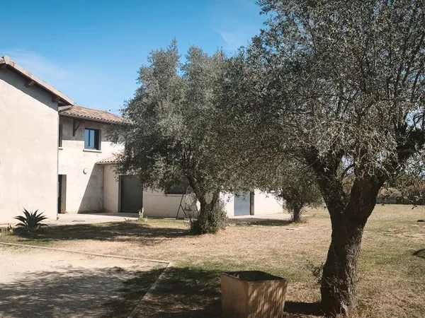 Location Maison 160 m² 4 Chambres