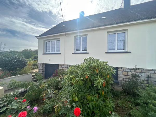 Maison des années 60 à Bubry