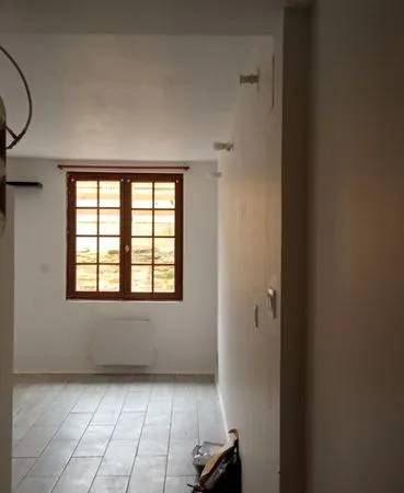 Appartement RDC avec cour