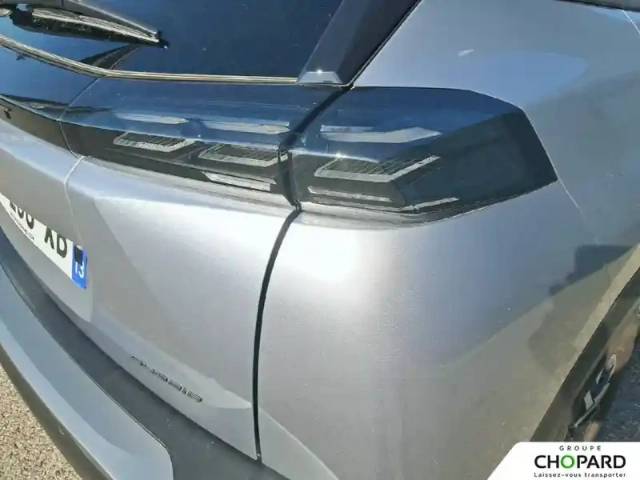 Peugeot 2008 hybrid 145 e-dcs6 — photo 25