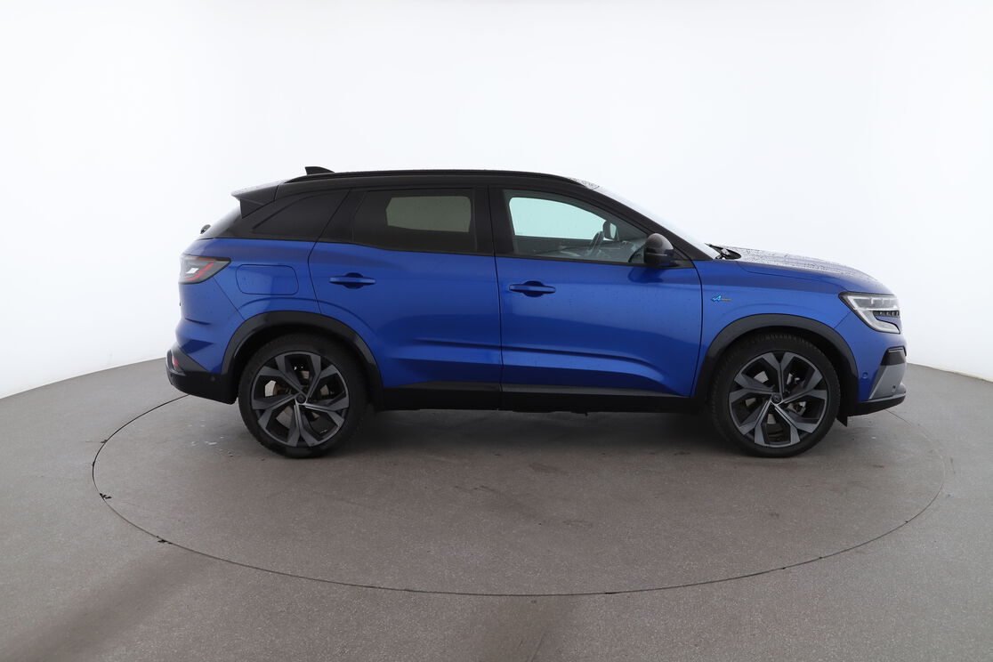 Renault Austral 1.2 Hybrid E-Tech Iconic Esprit Alpine — photo 6