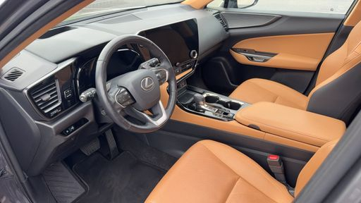 Lexus NX 450h+ 2.5 VVT-i 309 Plug in Hybrid CVT - Executive – 2022 – 73653 km – Hybride rechargeable – Boîte Automatique — photo 37