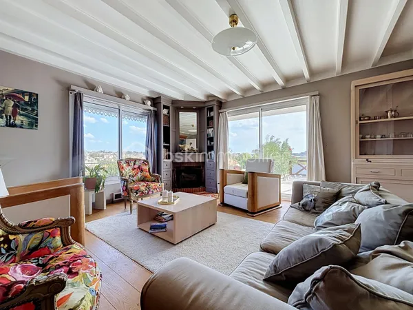 Maison 7 pièces 164 m²