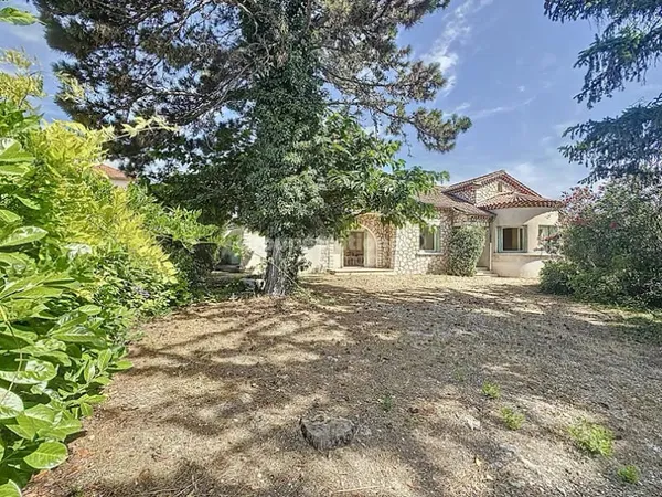 Maison 7 pièces 176 m²