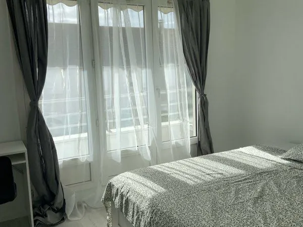 2 grandes chambres disponibles dans une colocation mixte a la rue de l'esonne