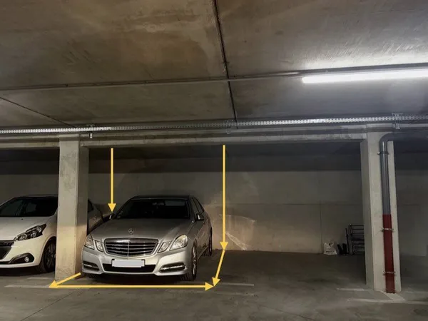 Place de parking en sous-sol