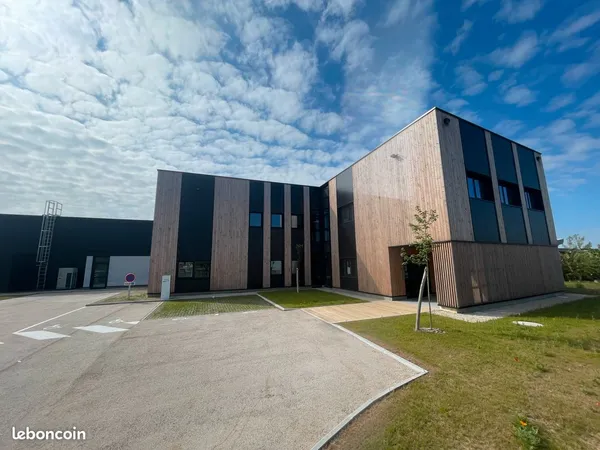 Location bureaux tertiaire - pépinière d'entreprises Cap Créateurs Bauge en Anjou