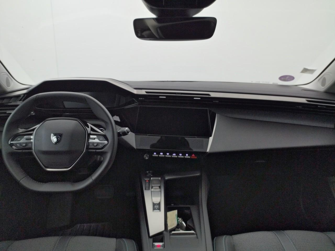 Peugeot 308 puretech 130ch s&s eat8 allure — photo 12