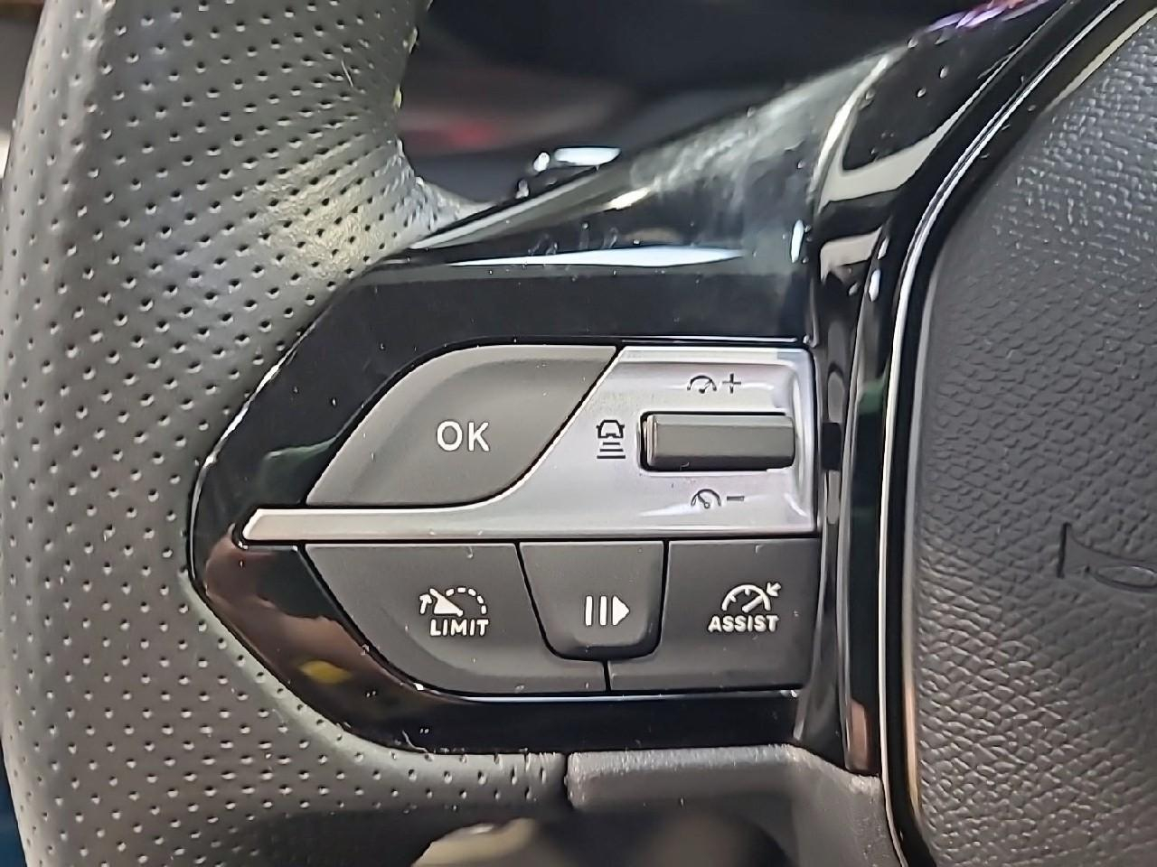Peugeot 408 puretech 130 ch s&s eat8 gt — photo 25