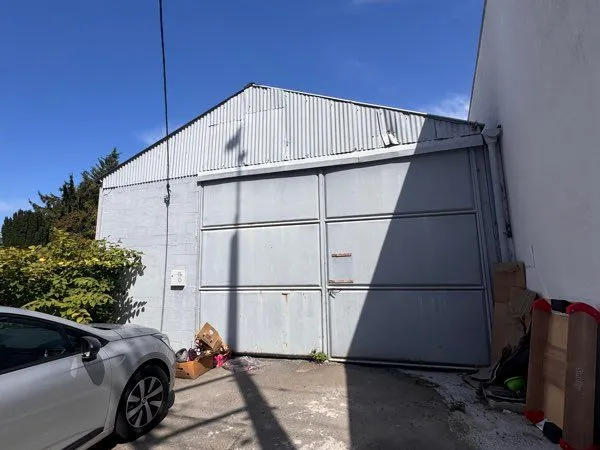 Entrepôt de 300m2