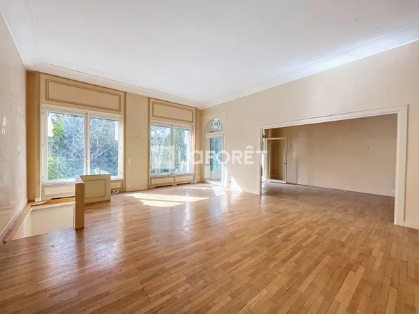 Appartement 7 pièces 333 m²