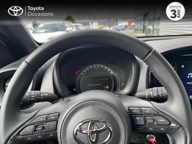 Toyota Aygo X 1.0 vvt-i 72ch dynamic my23 — photo 13