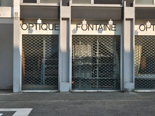 Local commercial à louer - 63,4 m² - Fontaine (38600)