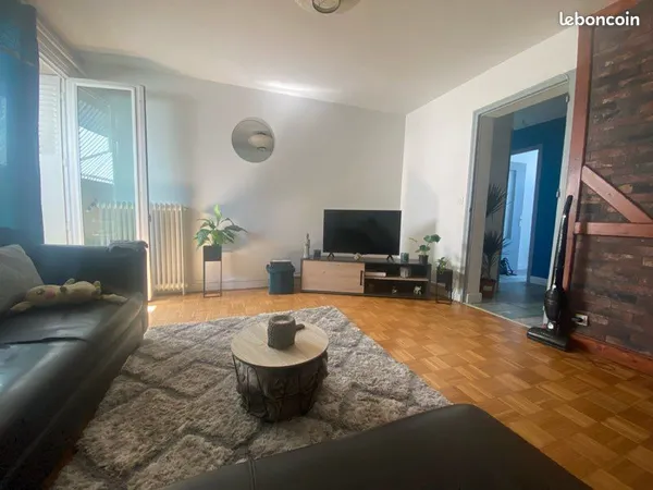 Apt Tarbes hyper centre