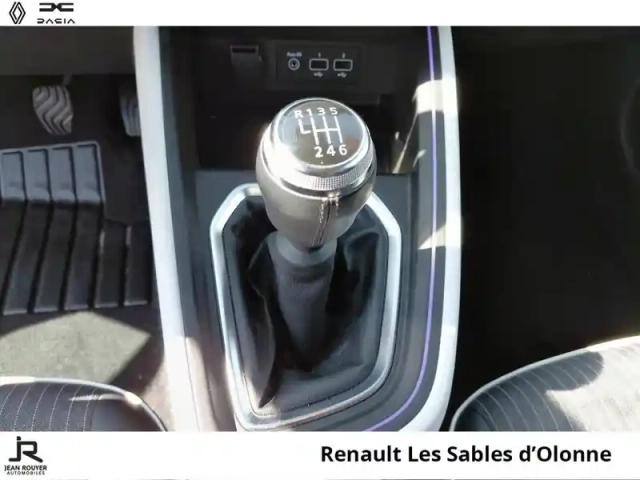 Renault Clio 1.0 tce 90ch techno — photo 6