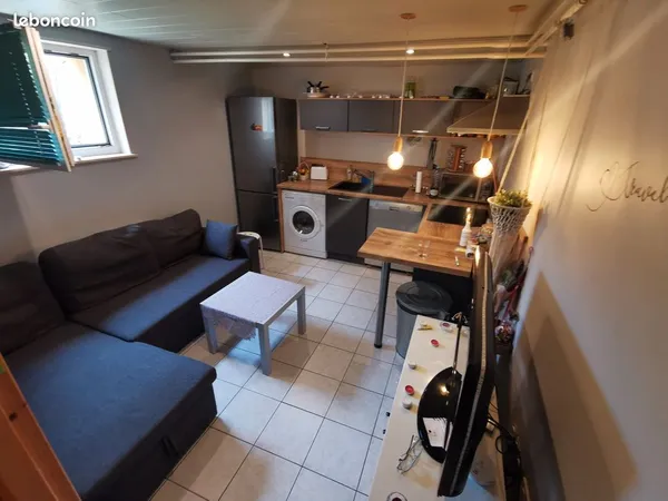À louer, studio meublé de 18m²