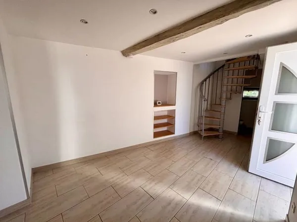 Maison à vendre 5 pièces COMBRONDE (63)