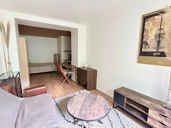 Studio 1 pièce 27 m²