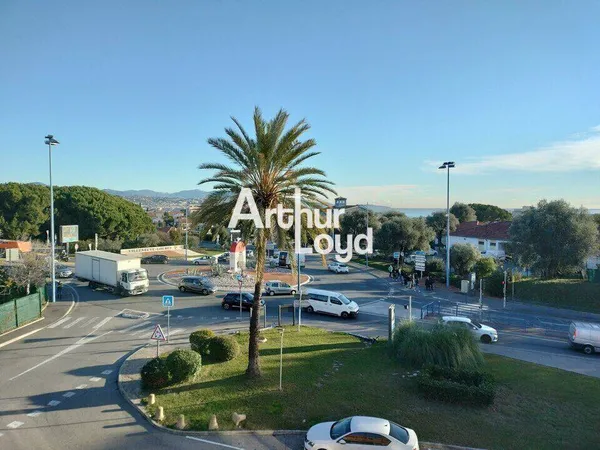 Bureau 117 m²