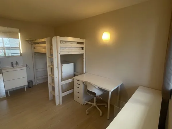 Loue chambre en colocation dans appartement - 11m²
