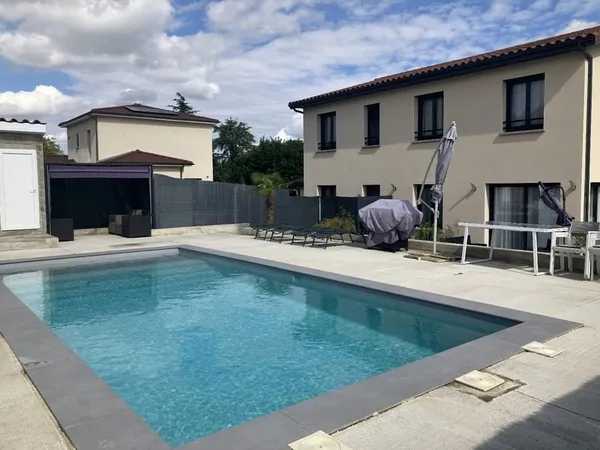 Maison neuve 169 m² + piscine Taluyers